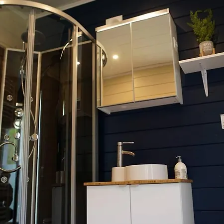 シャレー Le Bonheur A Rive Comblain-au-Pont