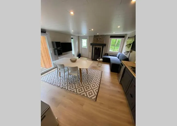 シャレー Le Bonheur A Rive Comblain-au-Pont